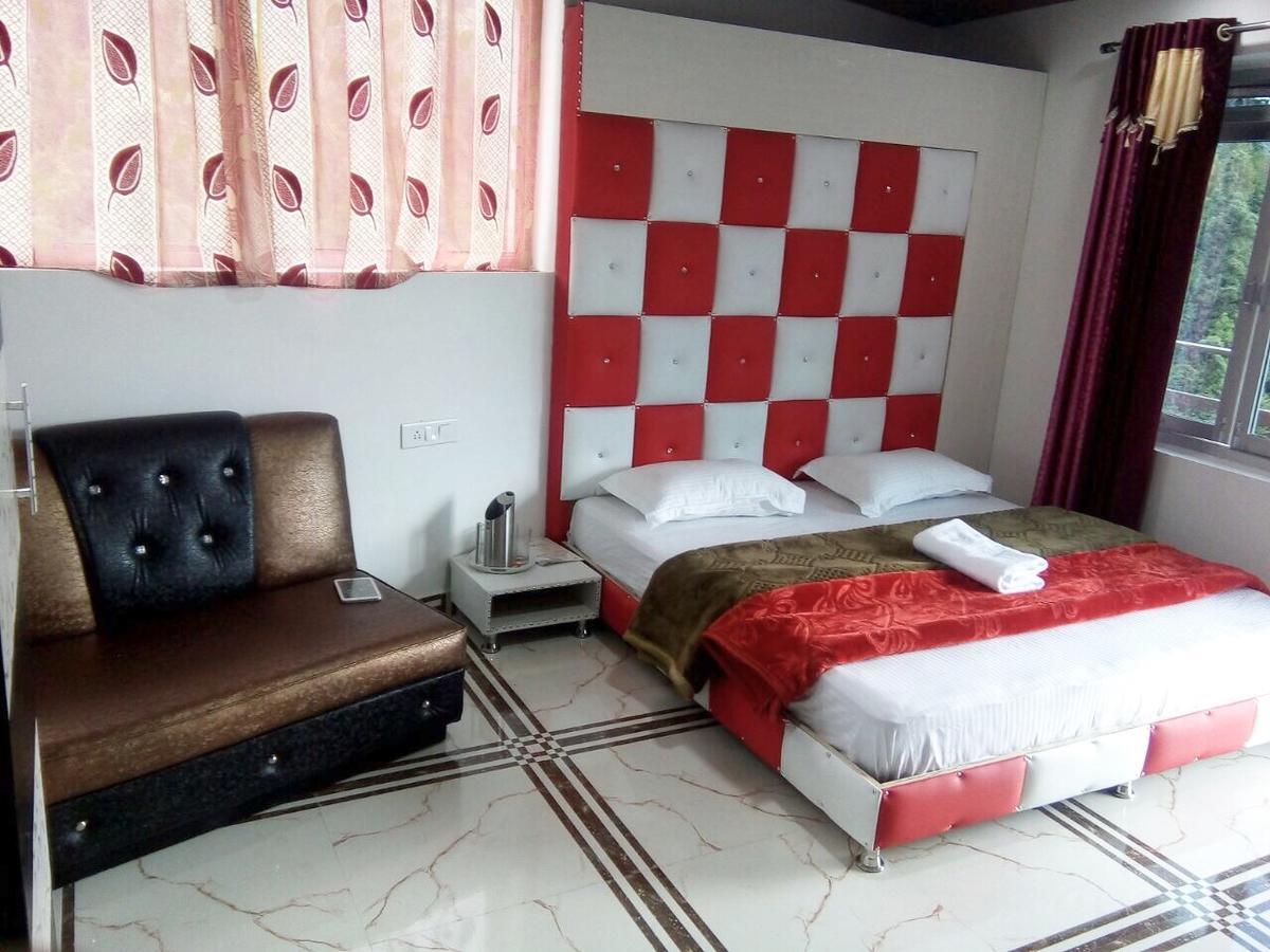 Hotel Dalhousie Hills Экстерьер фото